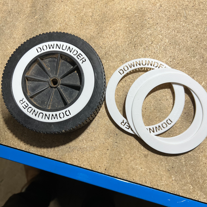Downunder wheel on a bench with a set of inserts