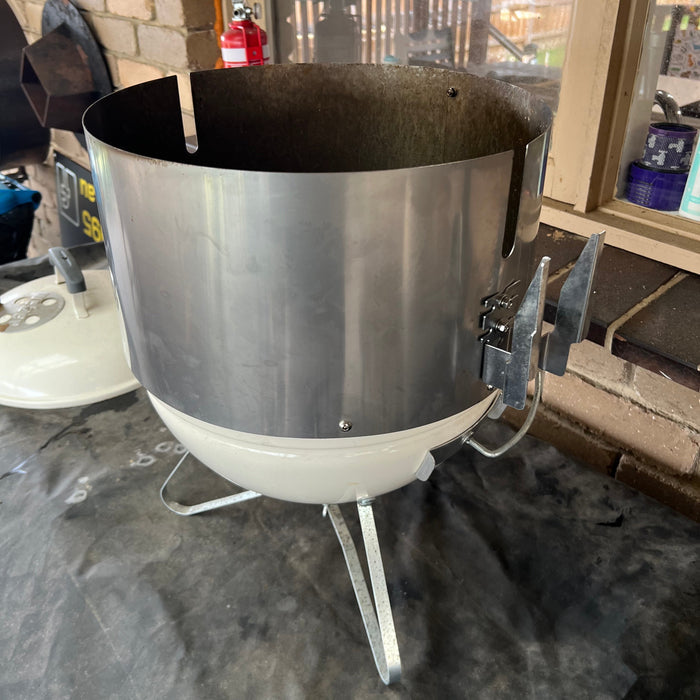 Close-up of rotisserie mounting allowance on CLD Fabrication 200mm riser